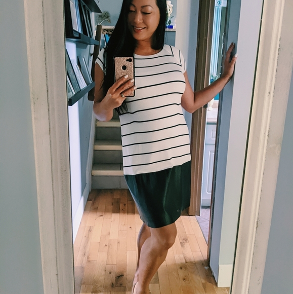 ❄️ 3/$25 Black & White Striped Shirt Dress Leather